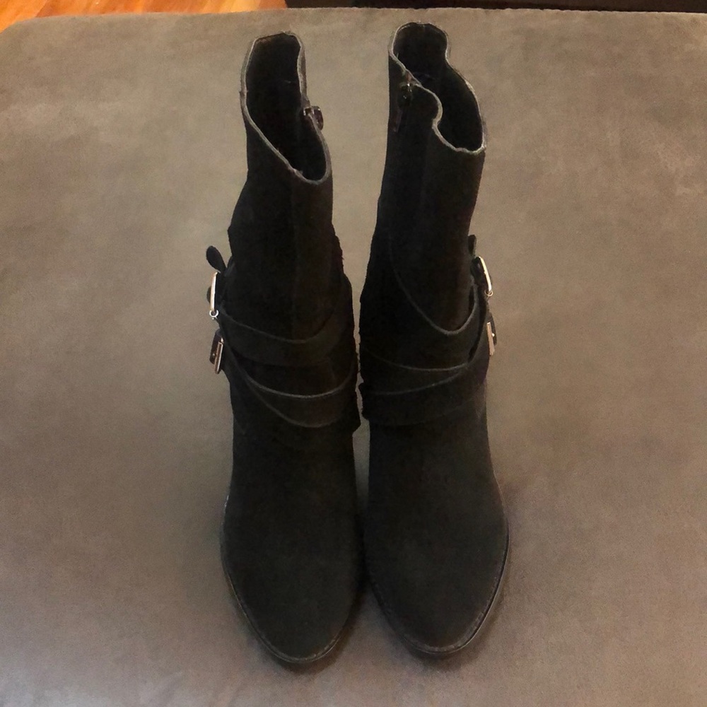 Suede leather boots!